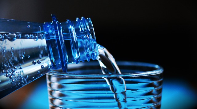 Ile kosztuje litr wody?